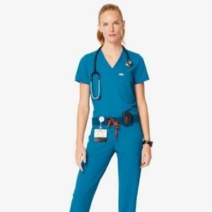 Figs Alps Blue SET Catarina S/ Yola SP